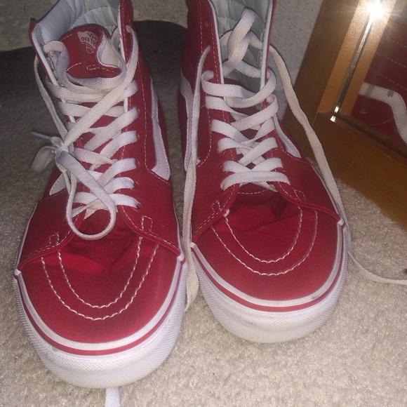 Red vans - Picture 4 of 4